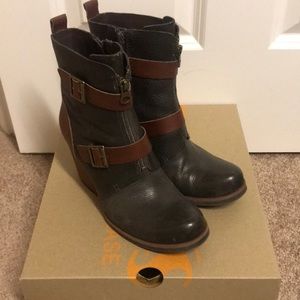 Korks by Kork Ease Leather Booties
